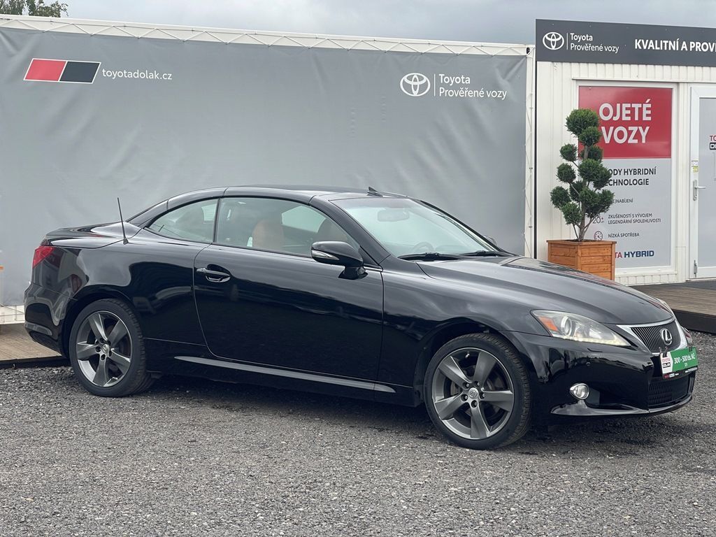 2011 LEXUS IS