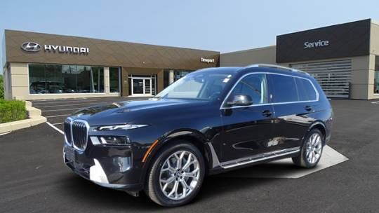 2023 BMW X7