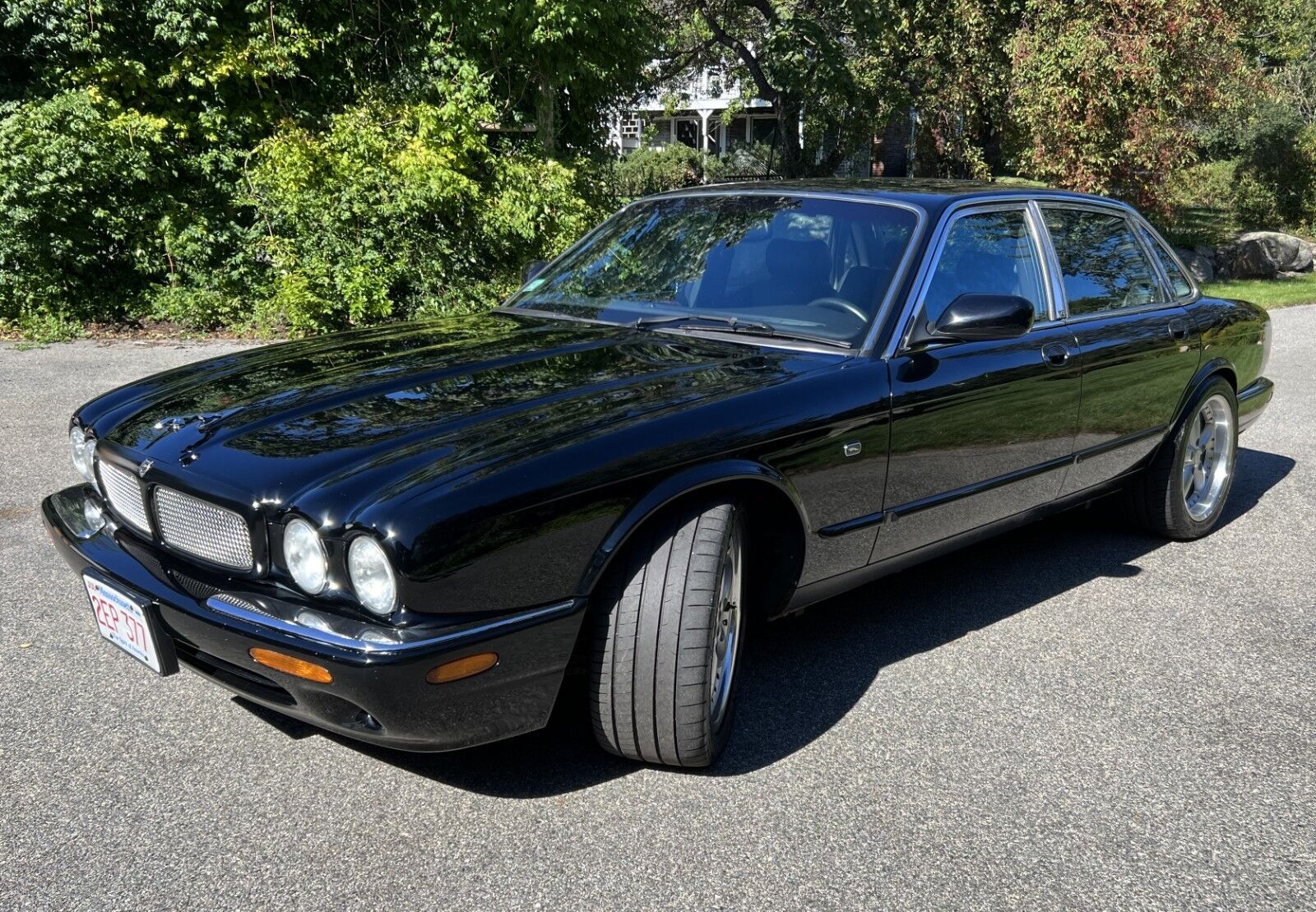 Jaguar XJR