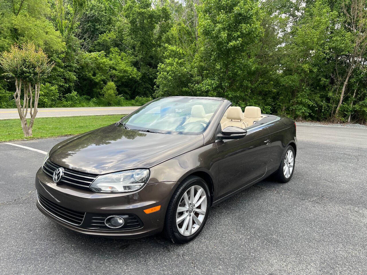 2012 VOLKSWAGEN Eos