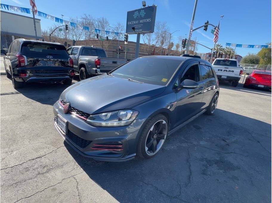 2018 VOLKSWAGEN Golf GTI
