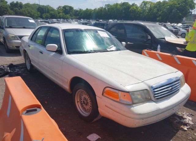 Ford Crown Victoria