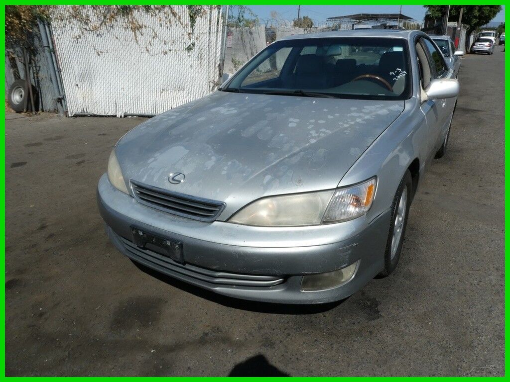 Lexus ES