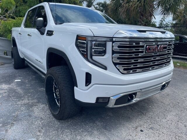 2023 GMC Sierra
