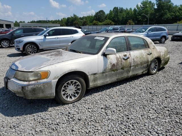 Lincoln Town Car