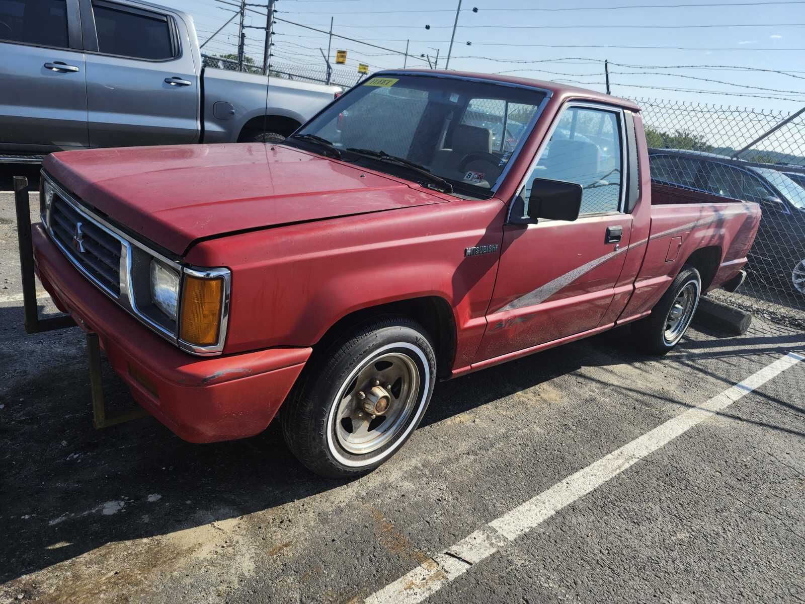 Mitsubishi Mighty Max