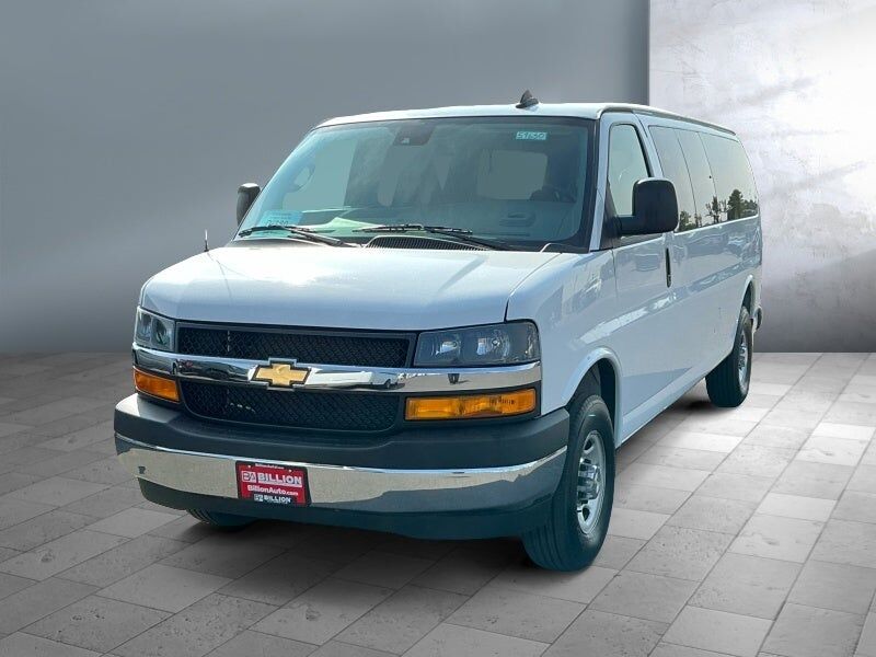 2025 CHEVROLET Express