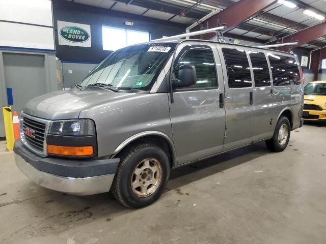 GMC Savana