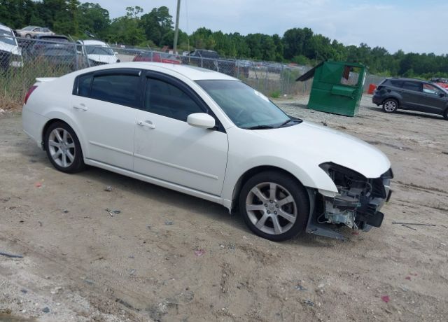 Nissan Maxima