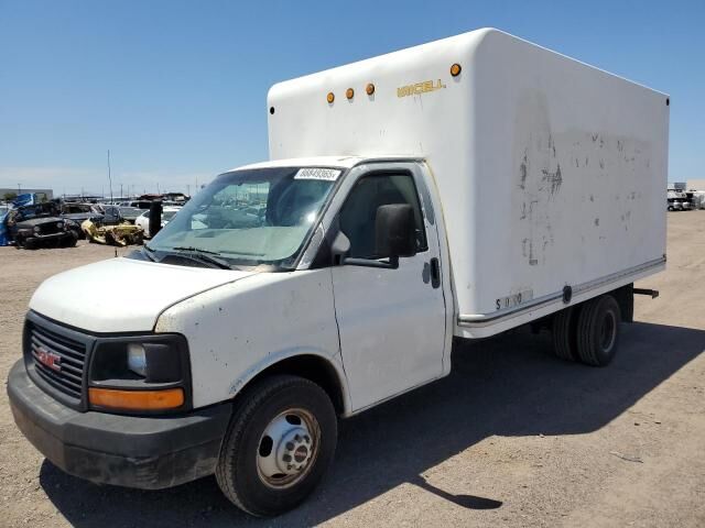 GMC Savana