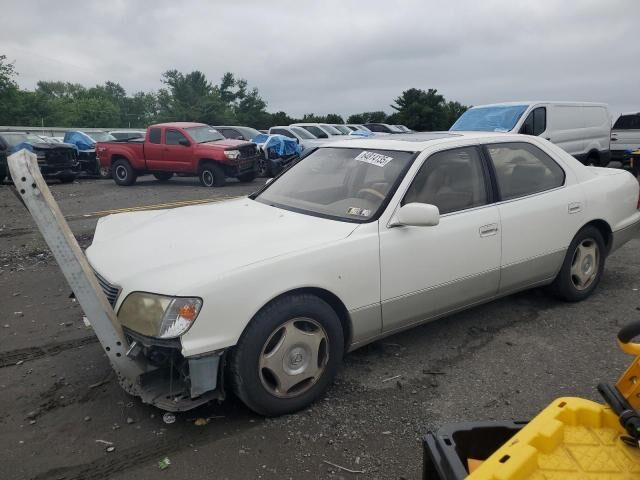 Lexus LS