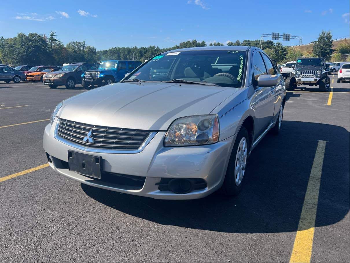 Mitsubishi Galant
