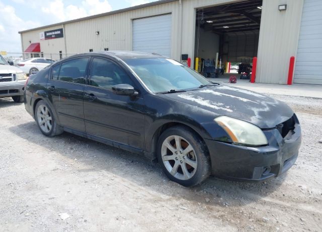 Nissan Maxima