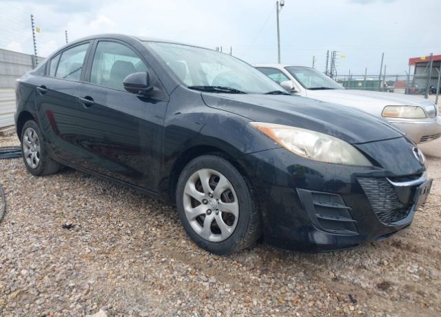 2010 MAZDA Mazda3