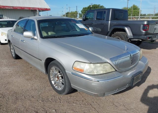 Lincoln Town Car