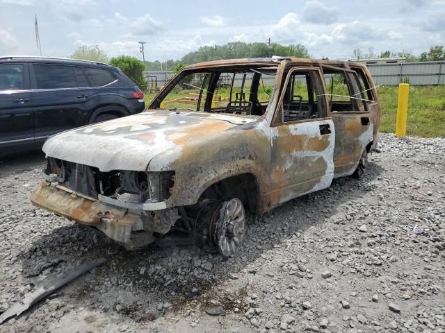 Isuzu Trooper