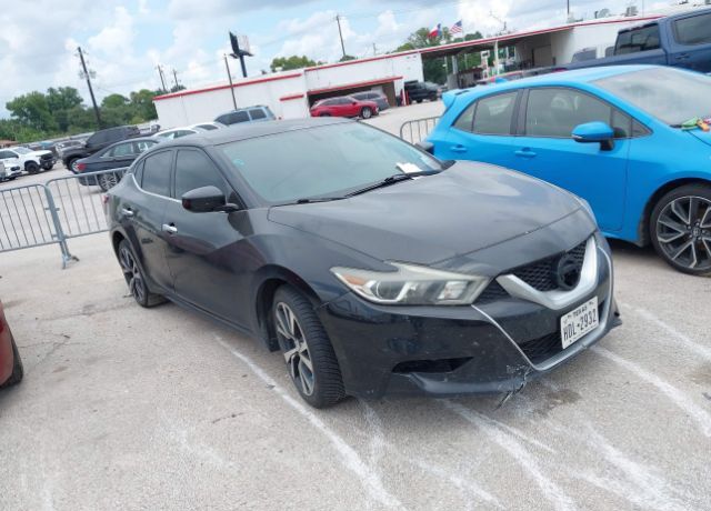 Nissan Maxima