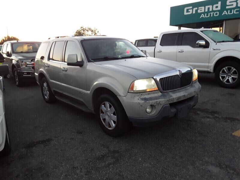 Lincoln Aviator