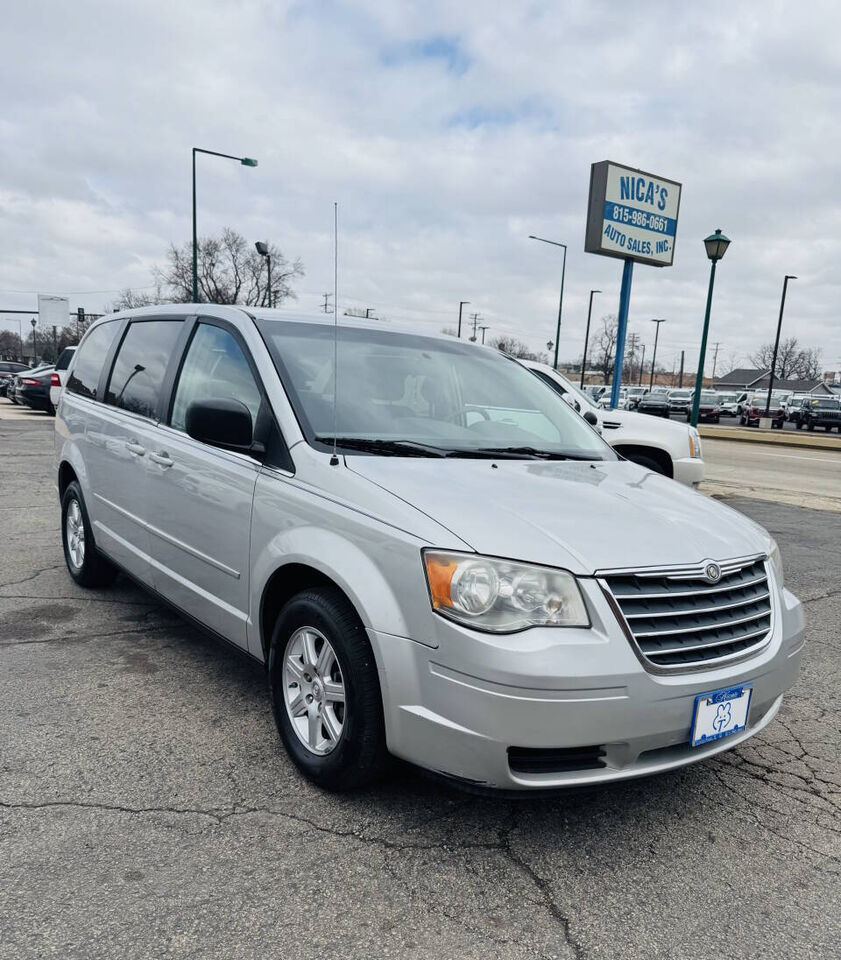 2010 CHRYSLER Town and Country