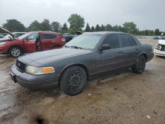 Ford Crown Victoria