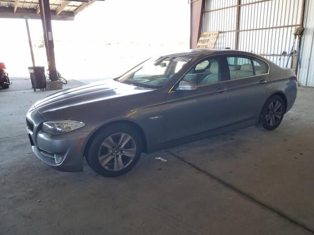BMW 528i