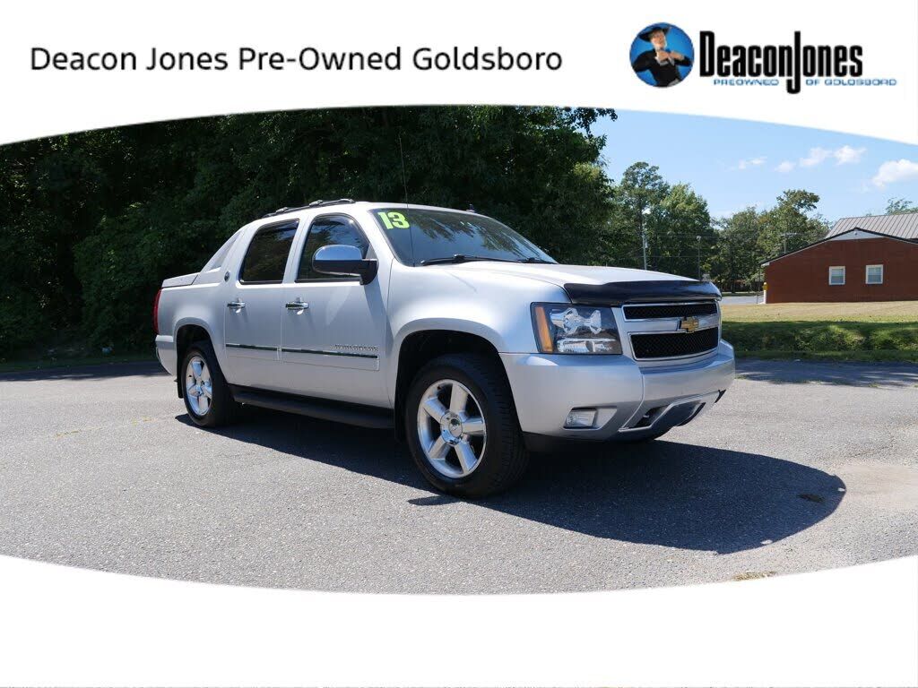 2013 CHEVROLET Avalanche
