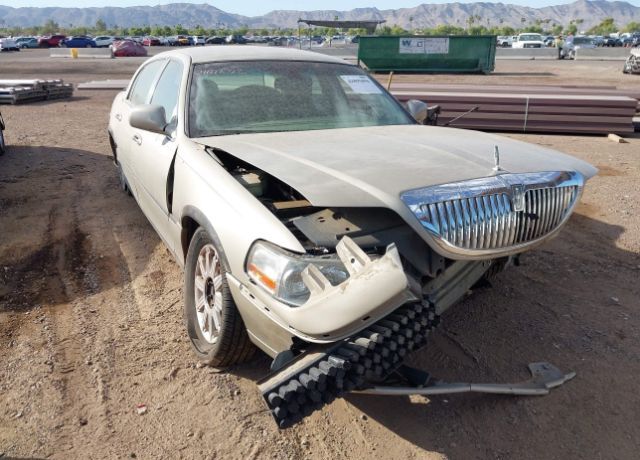 Lincoln Town Car