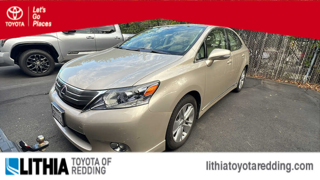 Lexus HS
