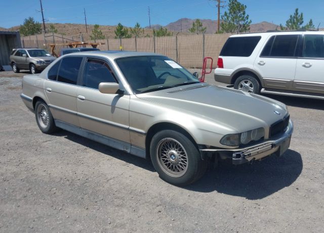 BMW 740i