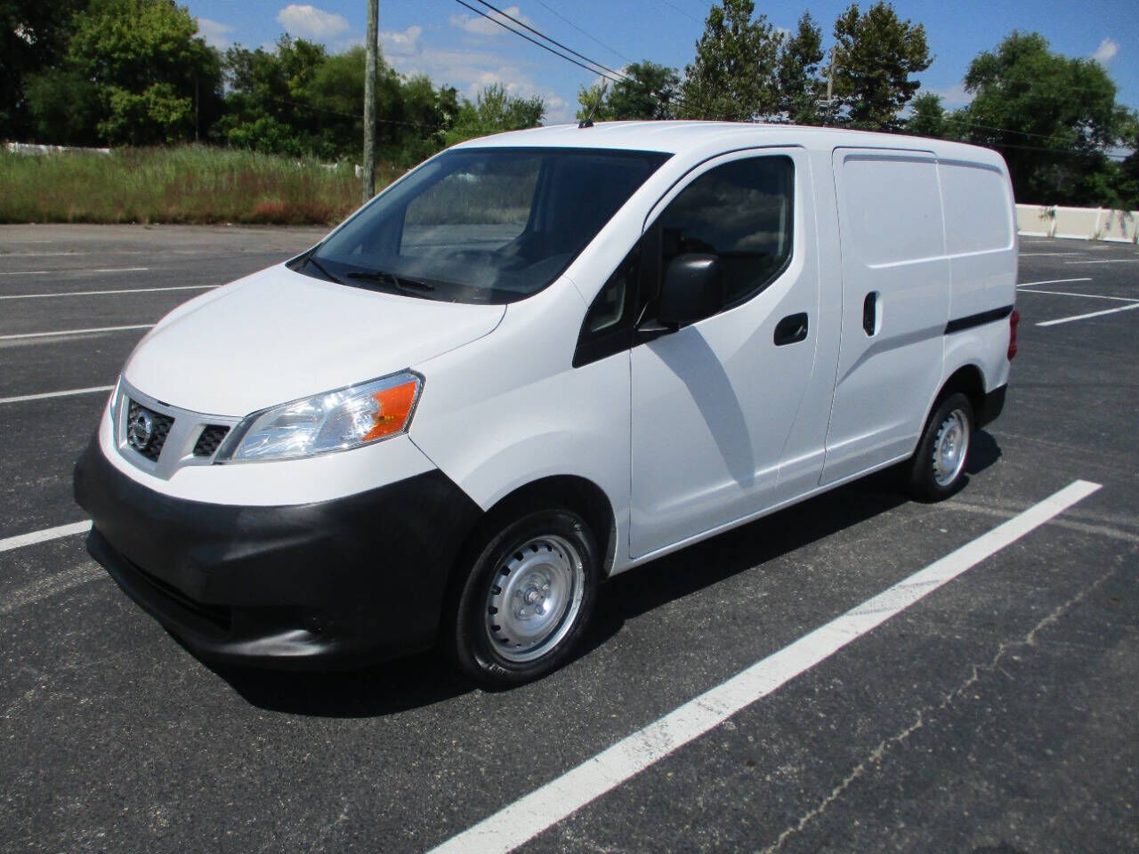 2015 NISSAN NV200