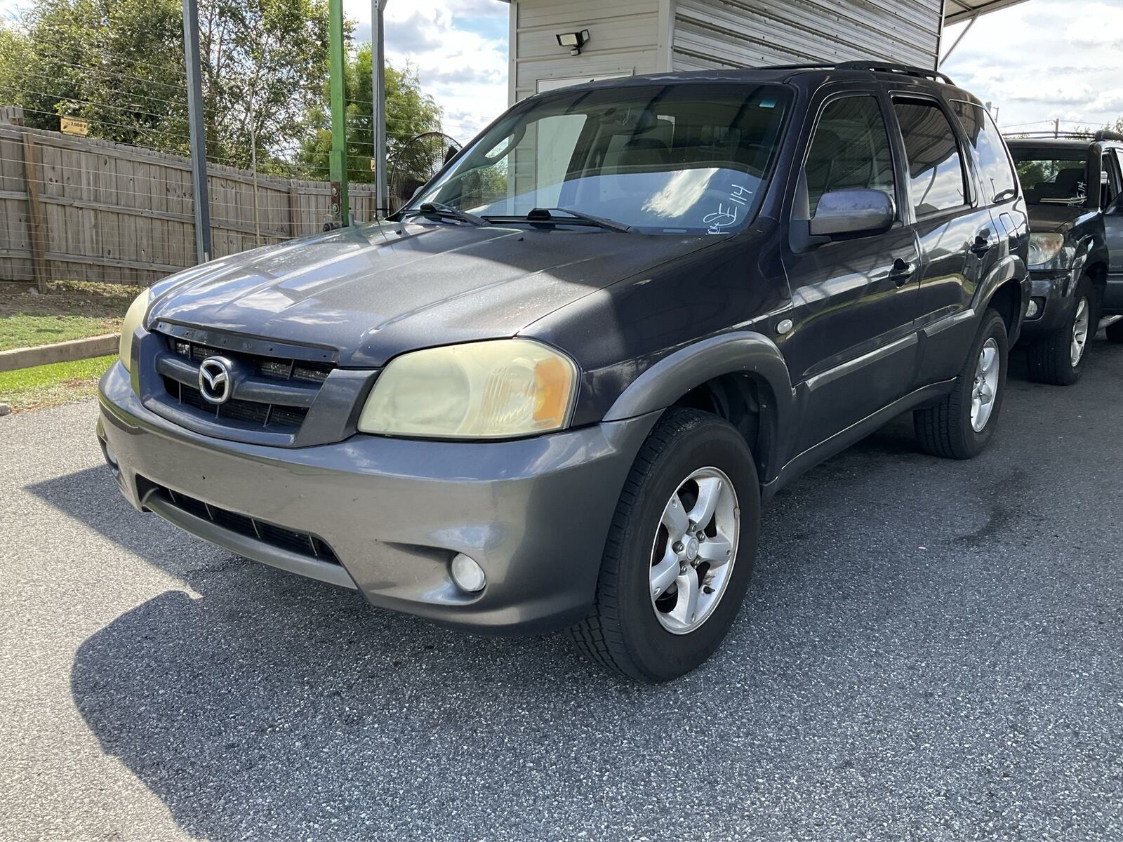 Mazda Tribute