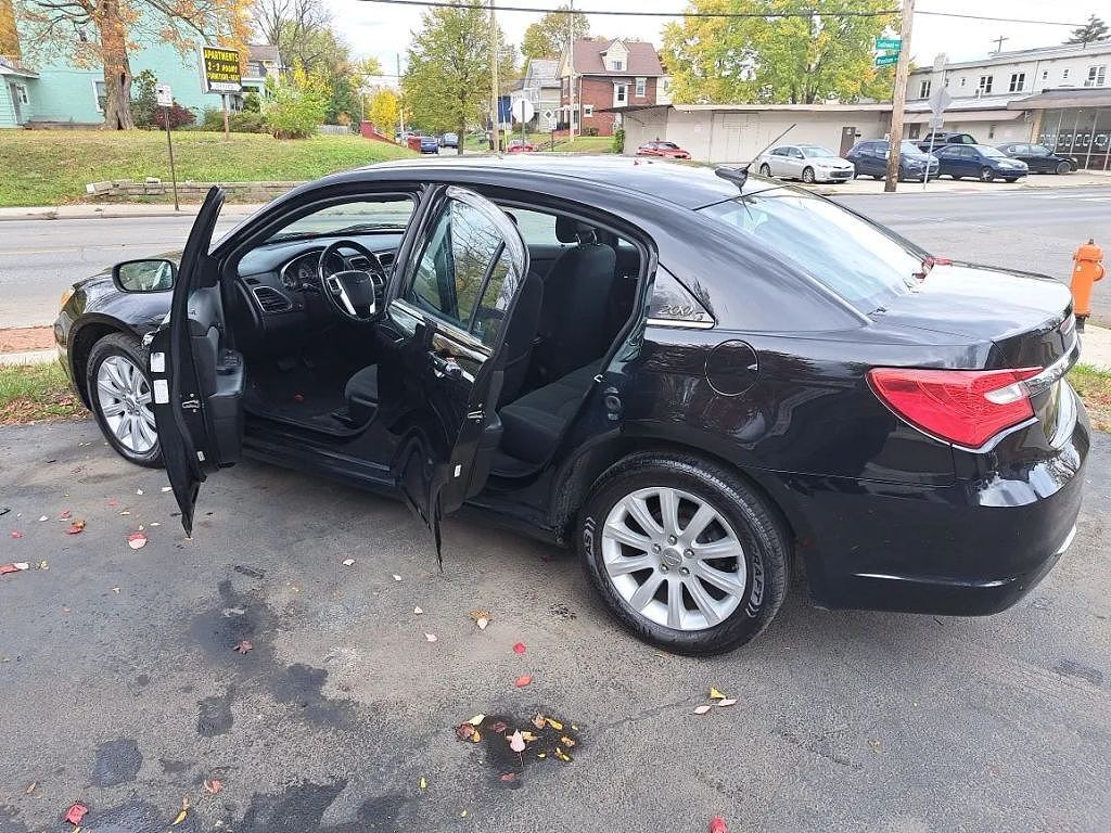 2012 CHRYSLER 200