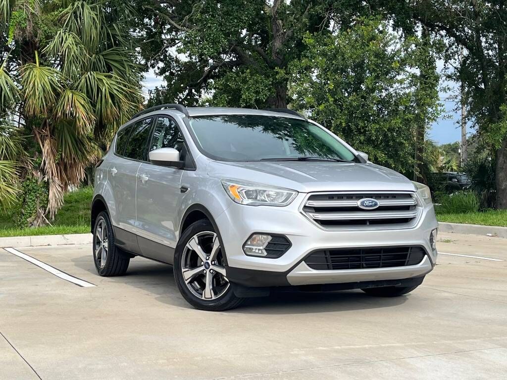 2017 FORD Escape