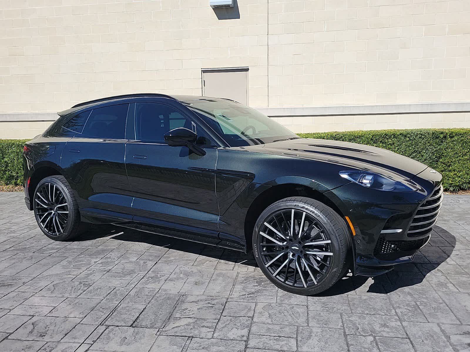 2023 ASTON MARTIN DBX