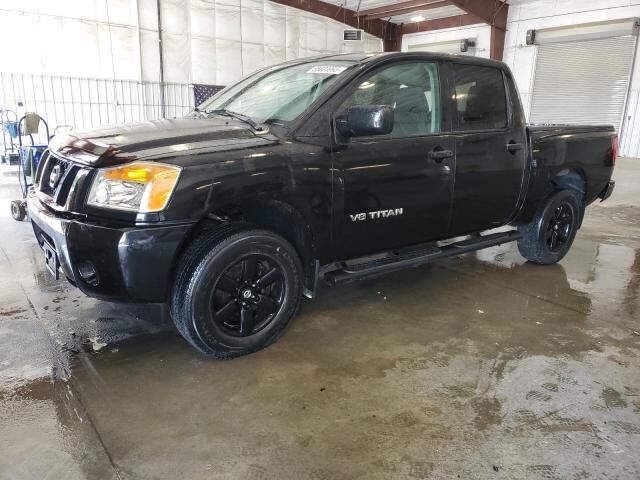 Nissan Titan