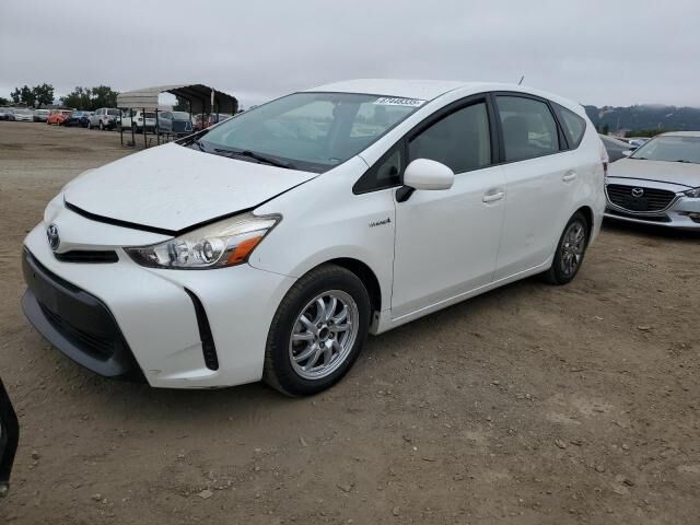 Toyota Prius V