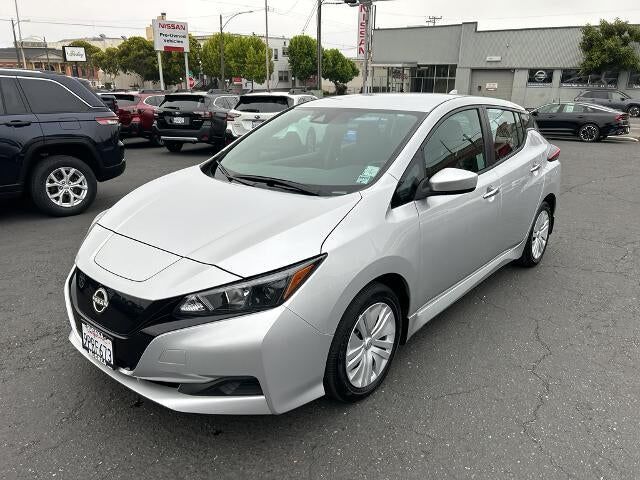 2025 NISSAN Leaf
