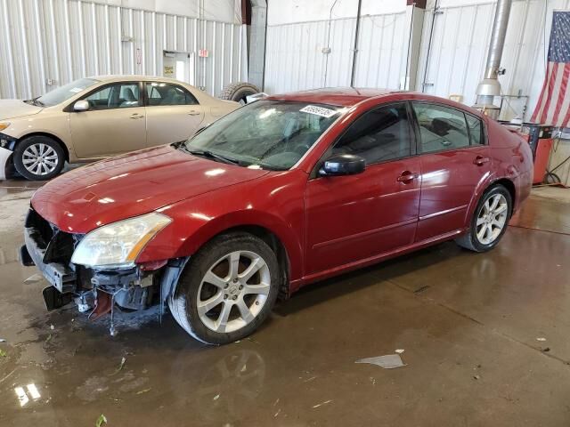 Nissan Maxima