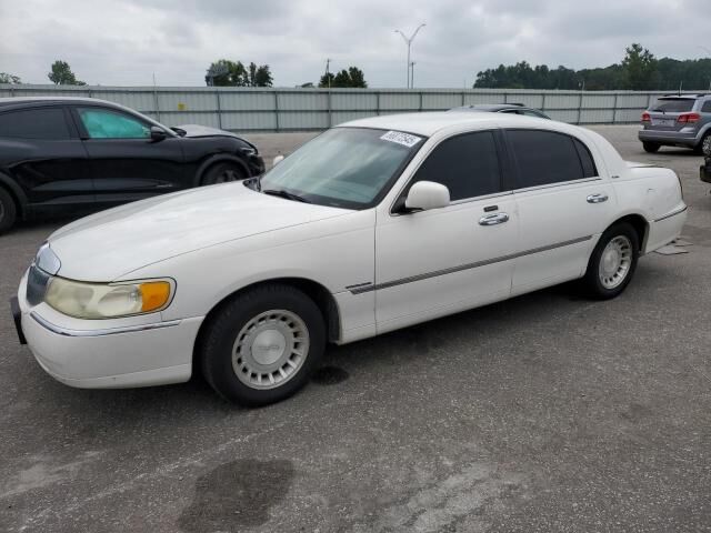Lincoln Town Car