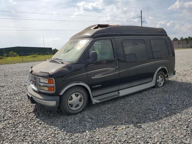 GMC Savana