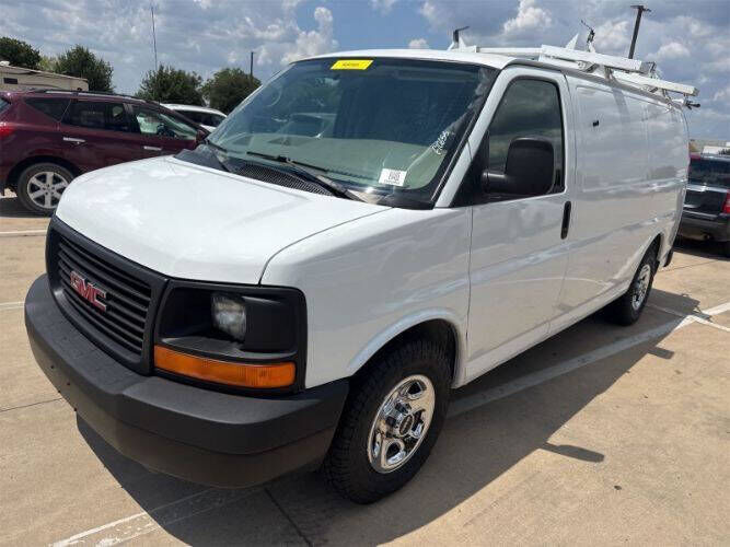 GMC Savana