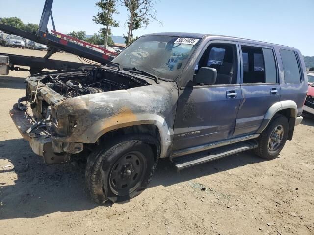 Isuzu Trooper