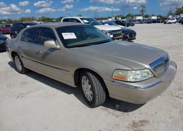 Lincoln Town Car