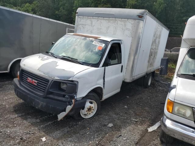GMC Savana
