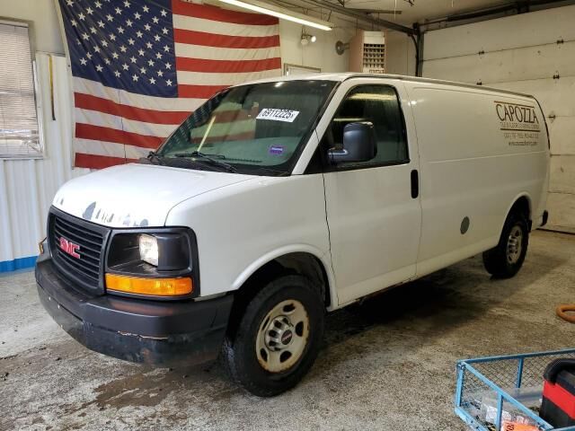 GMC Savana