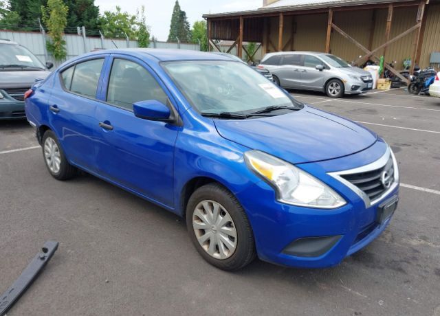 Nissan Versa