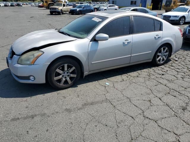 Nissan Maxima