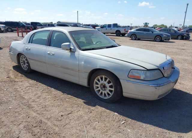 Lincoln Town Car