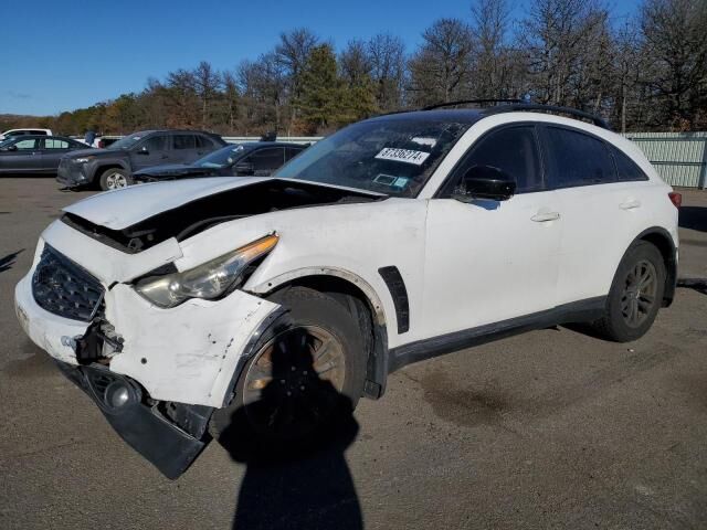 Infiniti FX35