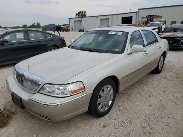 Lincoln Town Car